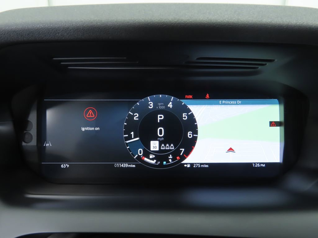 Used 2025 Land Rover Discovery Sport S image 35