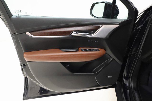Used 2021 Cadillac XT5 Premium Luxury image 7