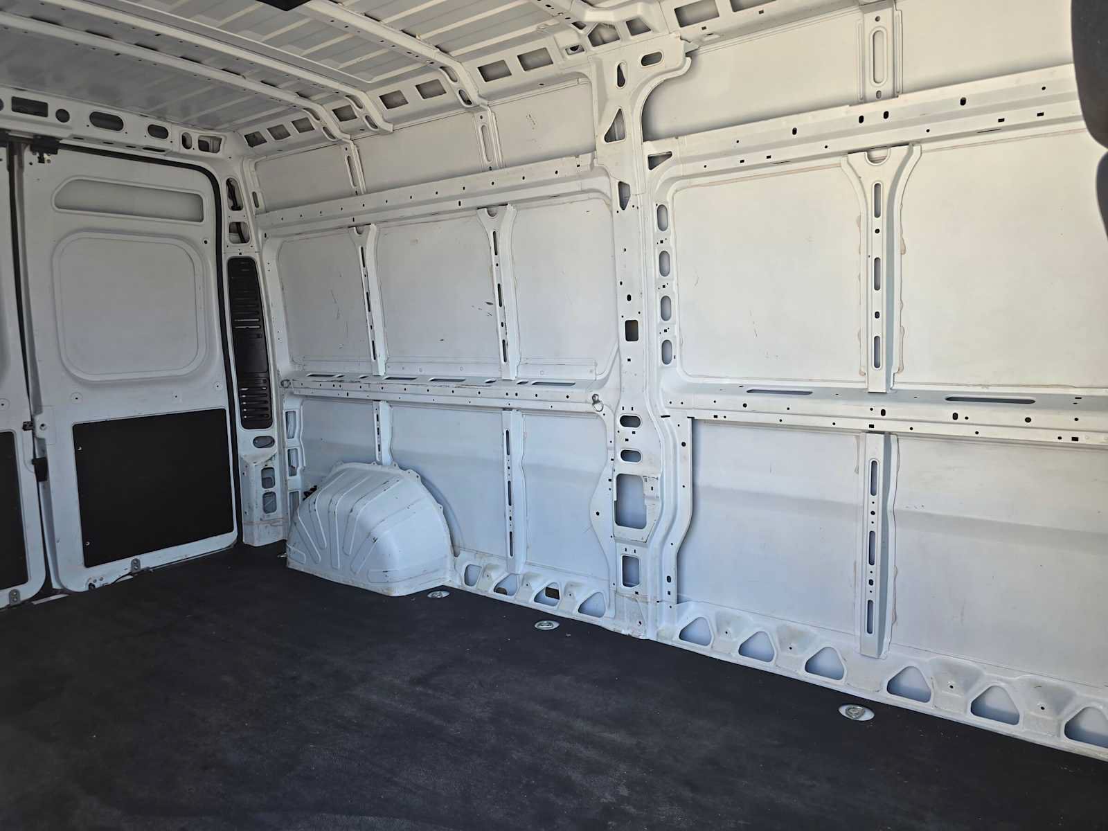 Used 2023 RAM ProMaster 2500 FWD image 13