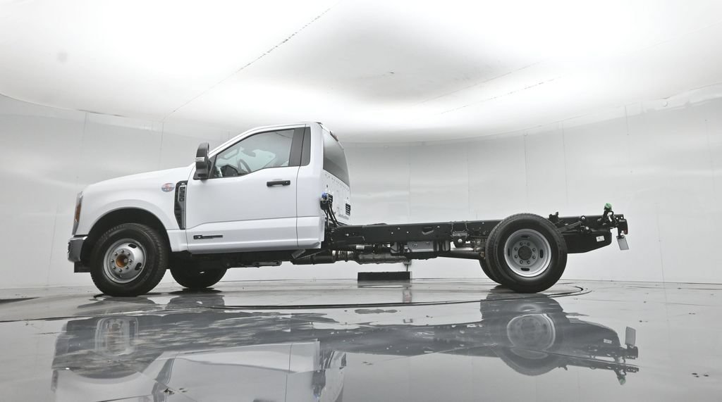 New 2026 Ford F350 XL w/ XL Chrome Package RWD image 46