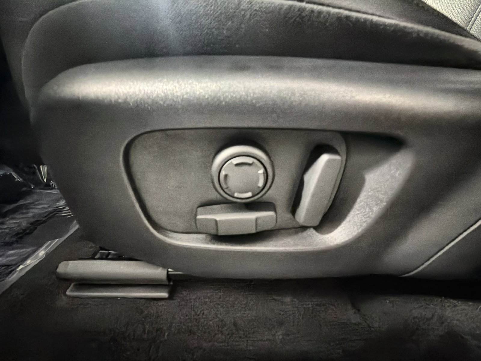 Used 2024 Land Rover Range Rover Evoque S image 14