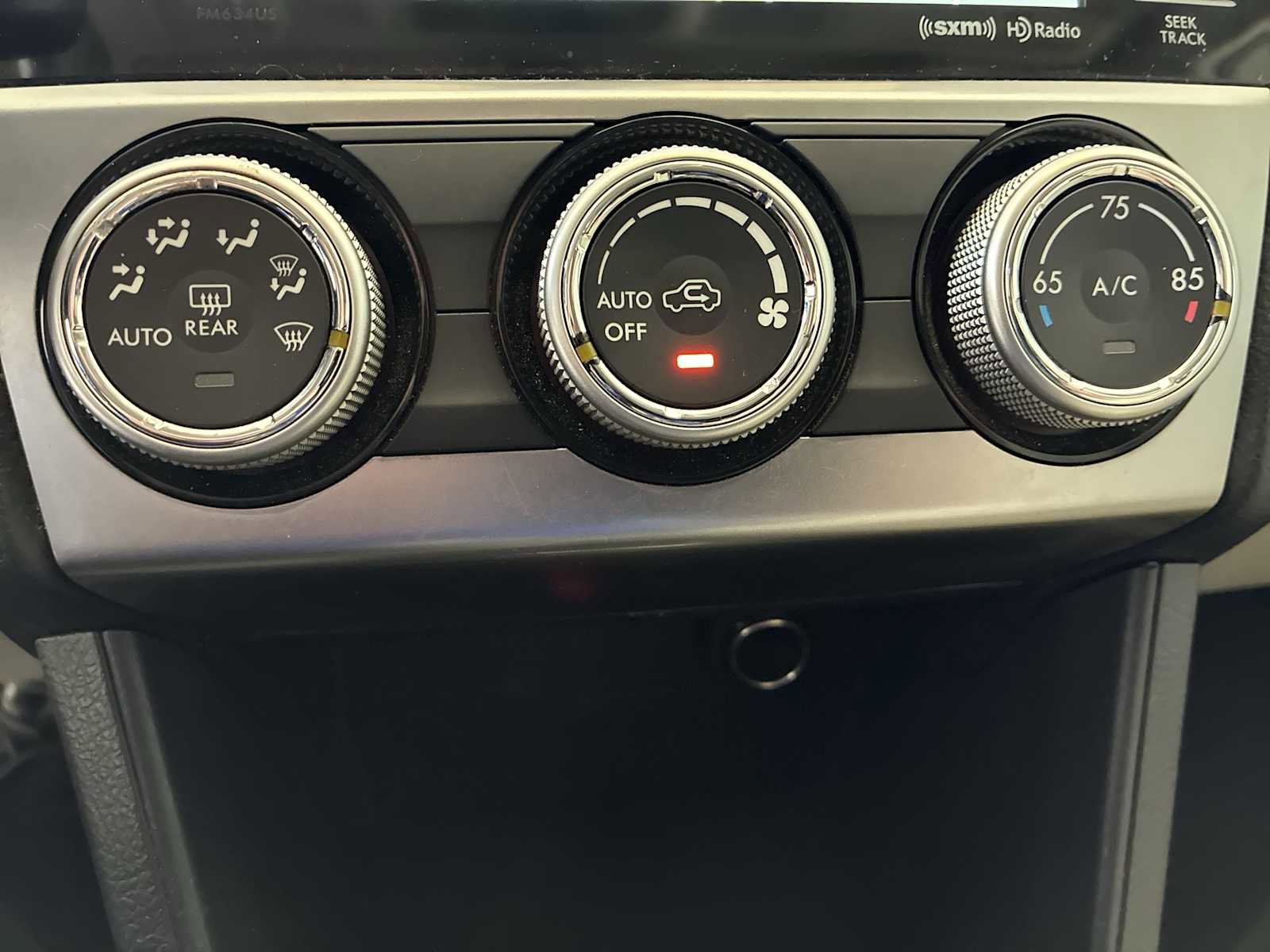 Used 2015 Subaru Crosstrek 2.0i Limited image 17