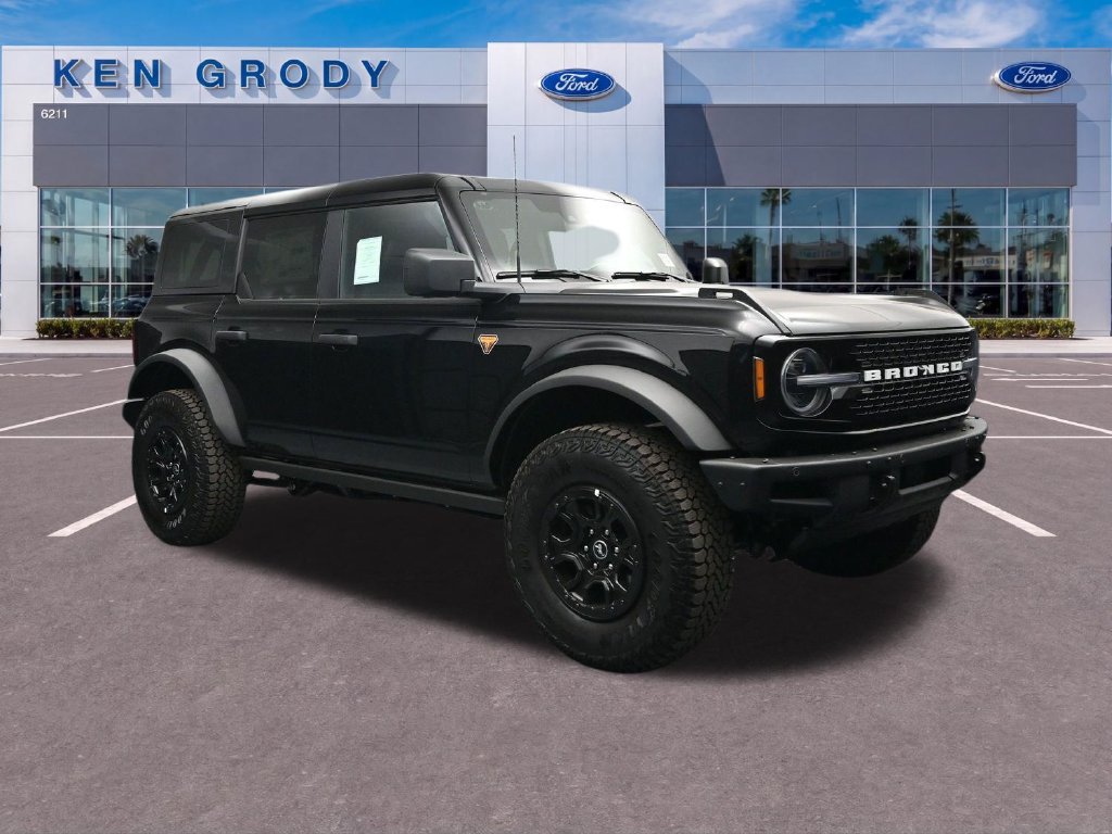 New 2026 Ford Bronco Badlands w/ Wildtrak Package AWD/4WD 360° Tour