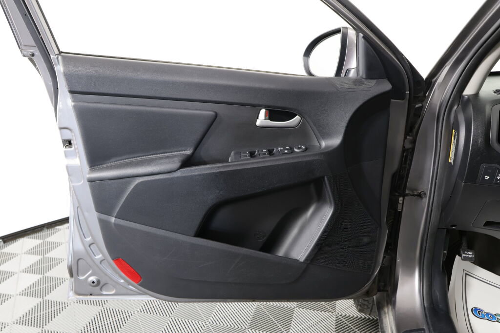 Used 2013 Kia Sportage LX w/ Convenience Pkg image 12