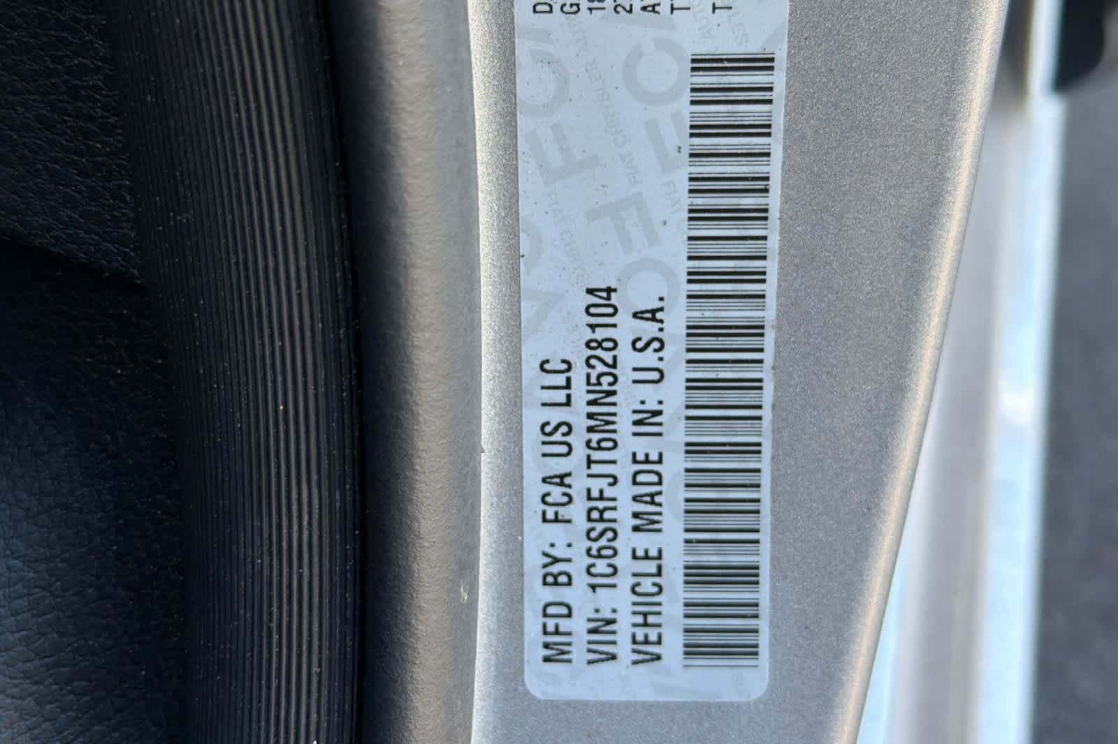 Used 2021 RAM 1500 Laramie AWD/4WD image 28