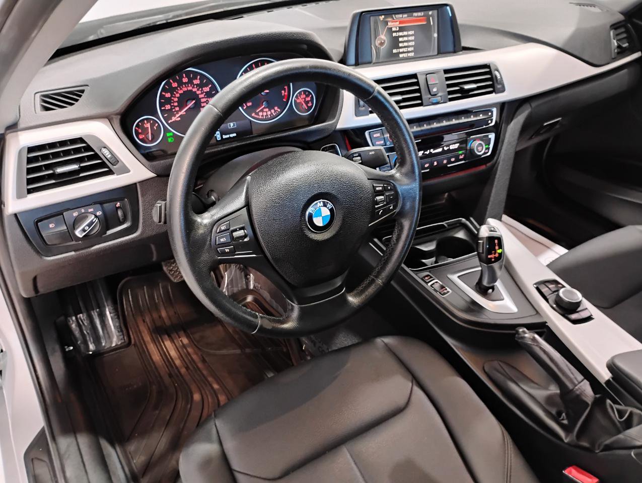 Used 2017 BMW 320i Sedan image 83