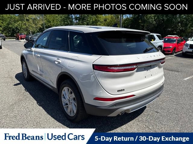 Used 2023 Lincoln Corsair AWD image 9
