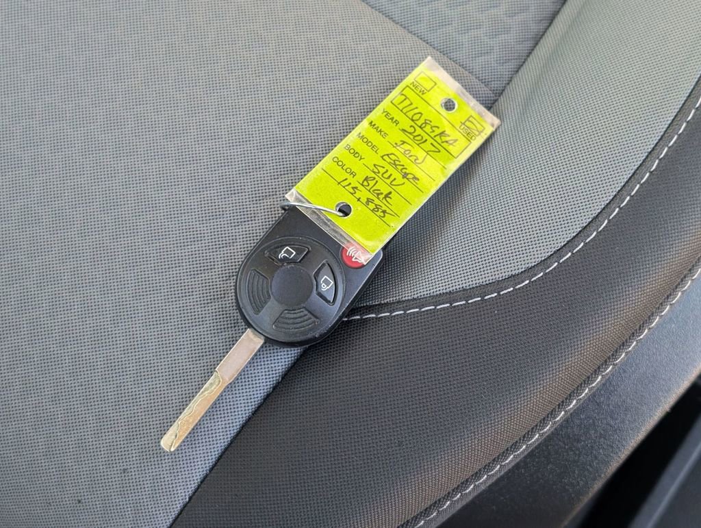 Used 2017 Ford Escape SE image 48