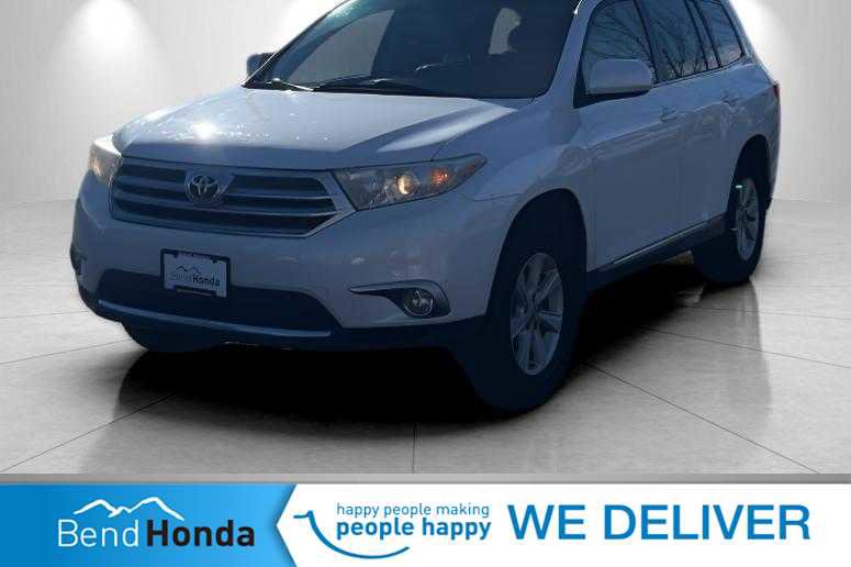 Used 2013 Toyota Highlander SE