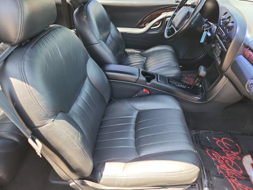 Used 1995 Chevrolet Monte Carlo Z34 FWD image 12