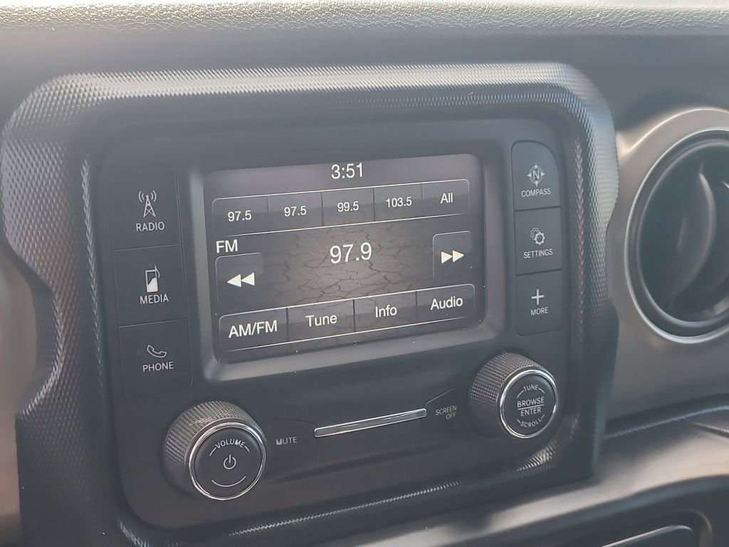 Used 2019 Jeep Wrangler Unlimited Sport S image 17