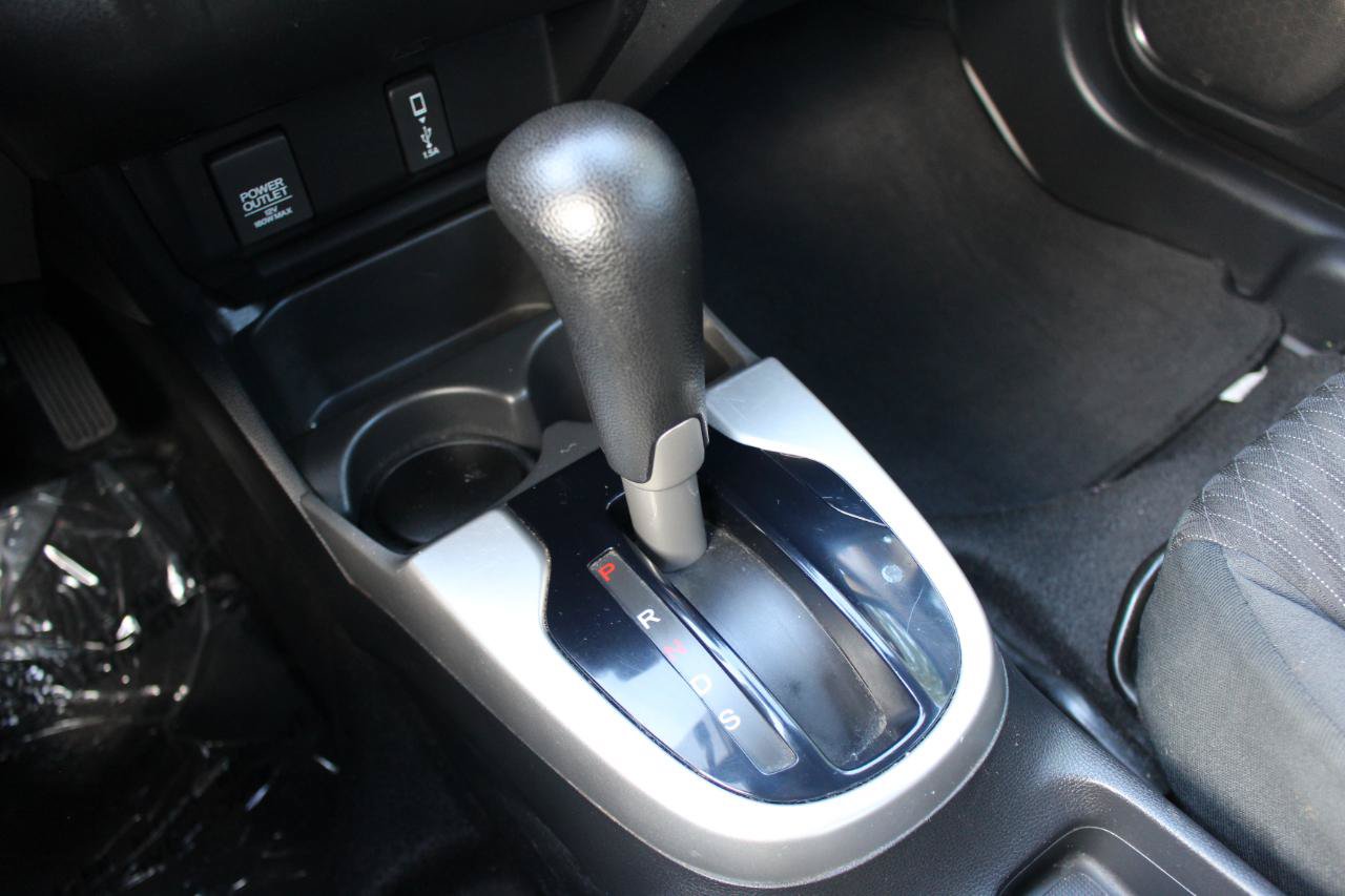 Used 2020 Honda Fit EX image 28