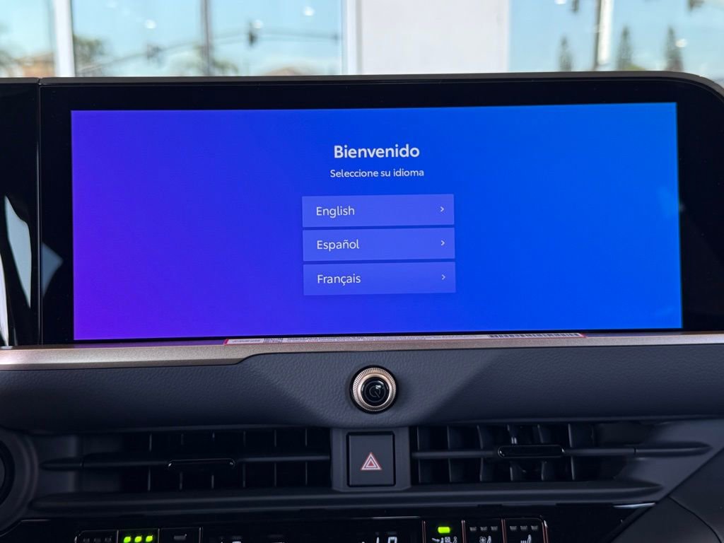 New 2025 Toyota Crown Signia image 26