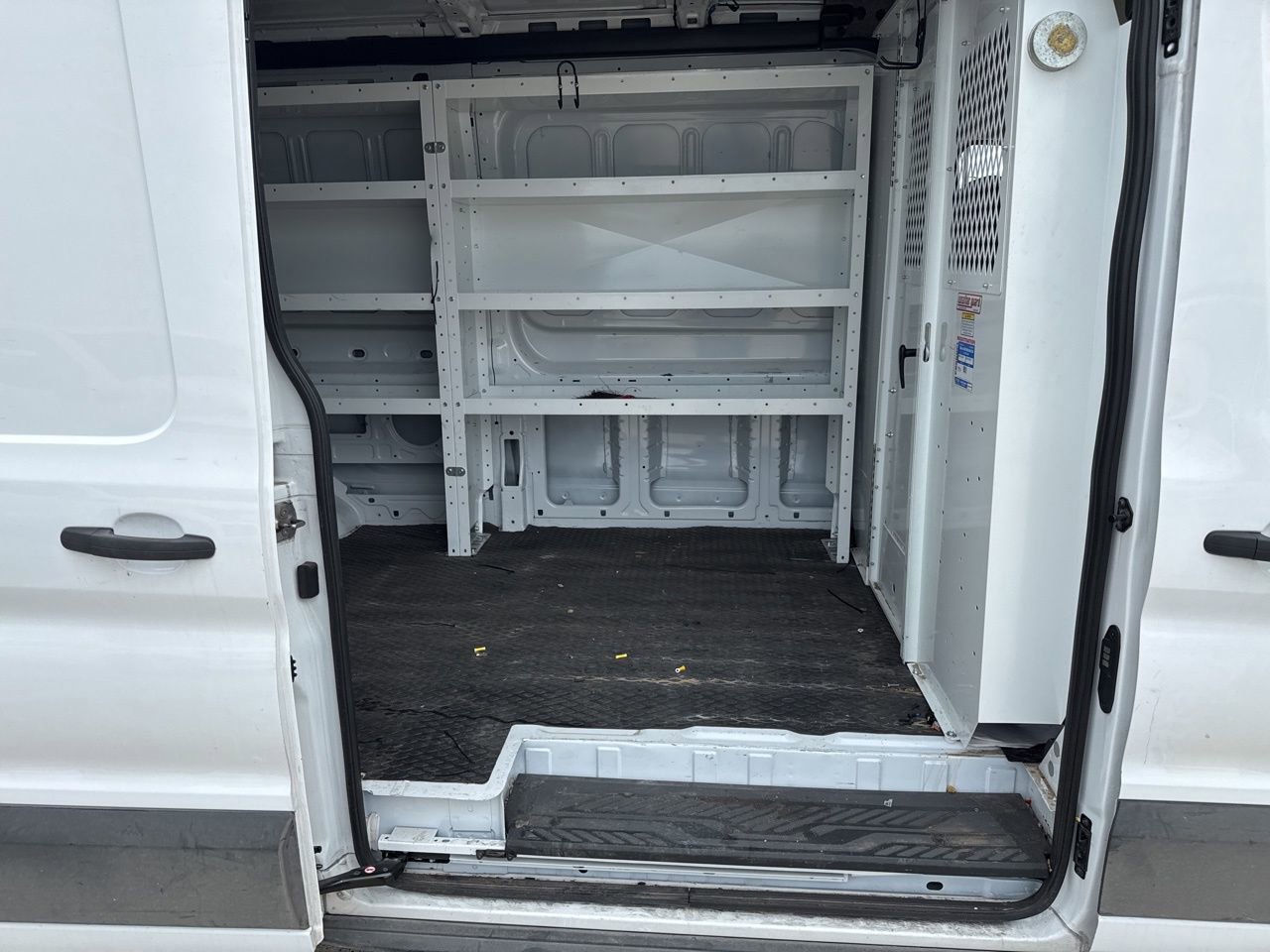 Used 2023 Ford Transit 250 Medium Roof image 9
