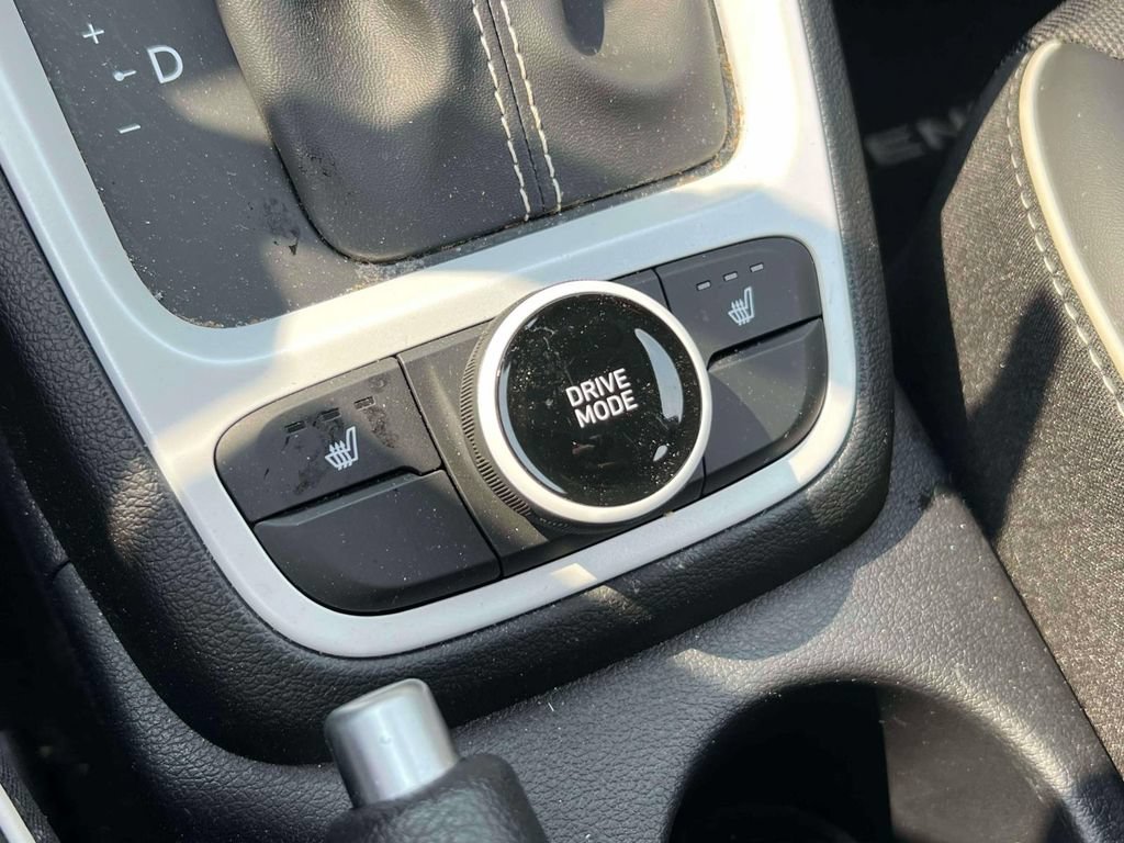 Certified 2026 Hyundai Venue SEL FWD image 30