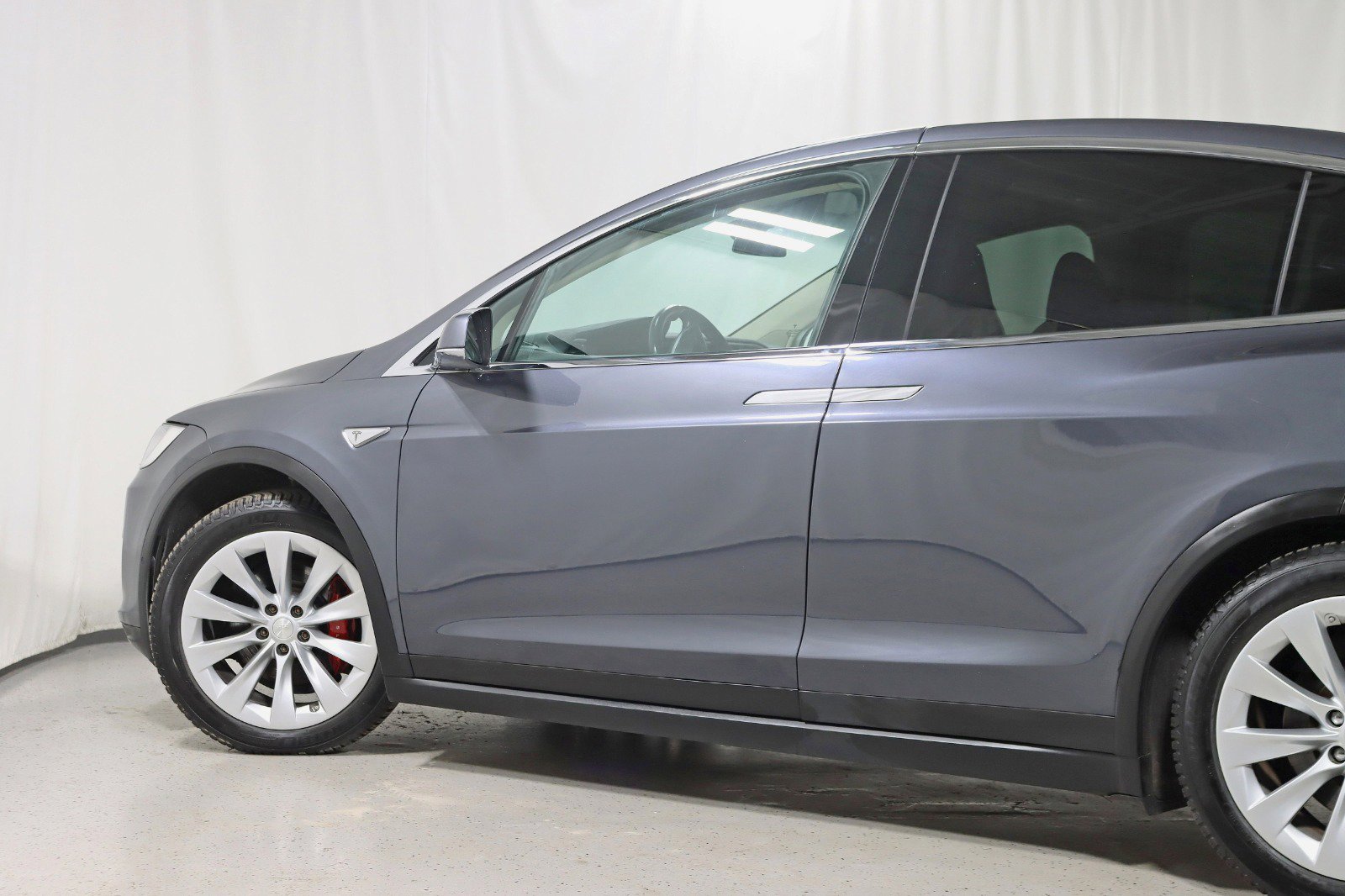 Used 2016 Tesla Model X Performance image 12