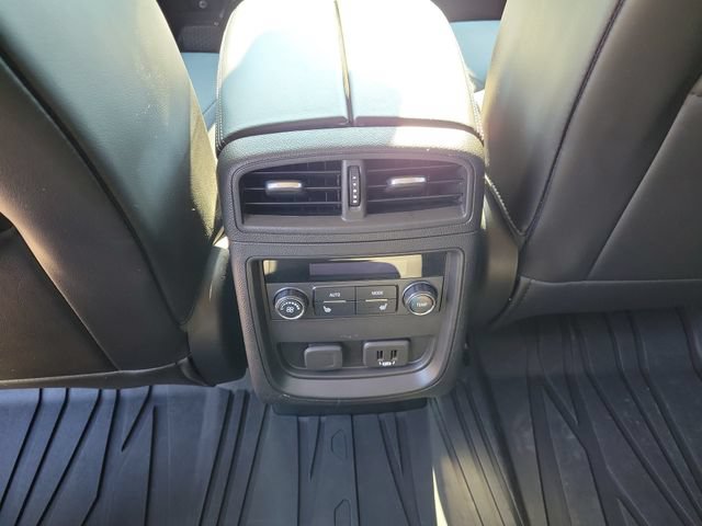 Used 2019 Buick Envision Essence FWD image 11