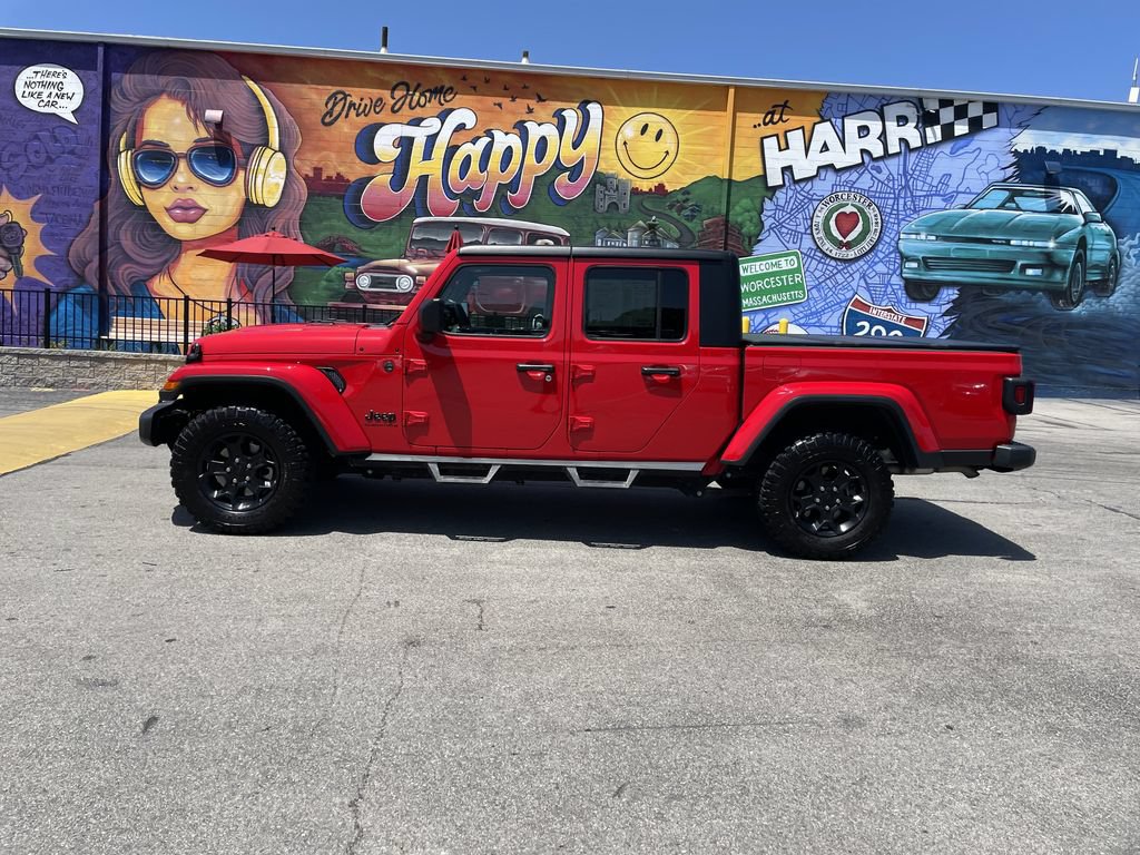 Used 2023 Jeep Gladiator Sport AWD/4WD image 2