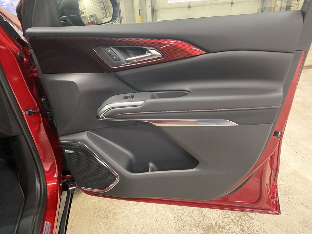 New 2026 Chevrolet Traverse RS w/ LPO, Floor Liner Package AWD/4WD image 25