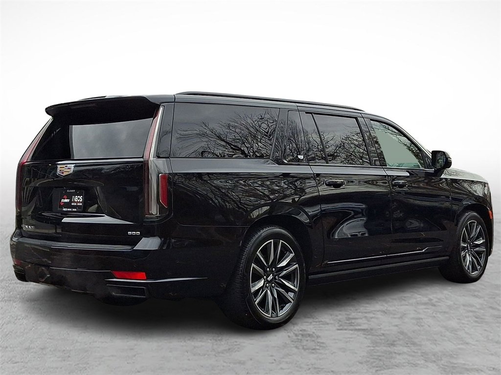 Used 2022 Cadillac Escalade ESV Sport w/ Touring Package image 4