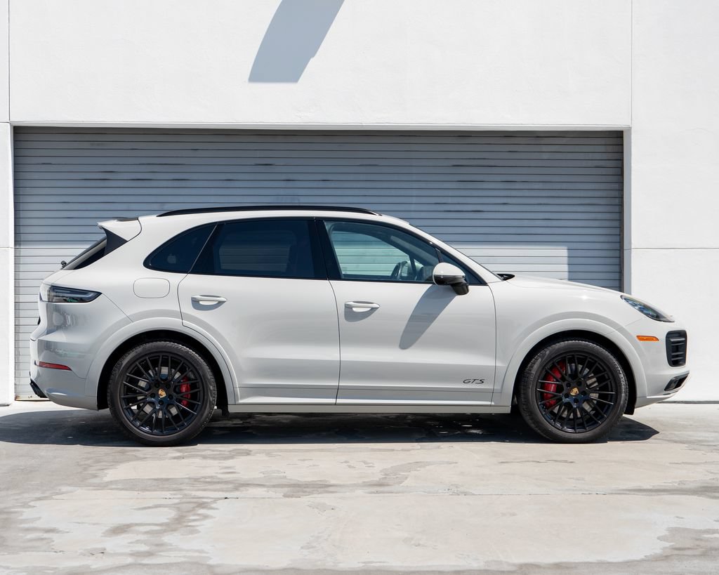 Certified 2023 Porsche Cayenne GTS AWD/4WD image 8