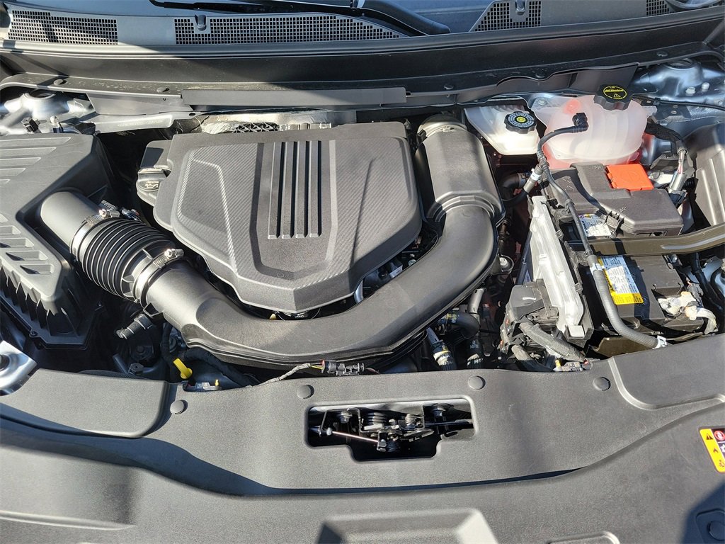 Used 2025 Chevrolet Traverse LT image 29