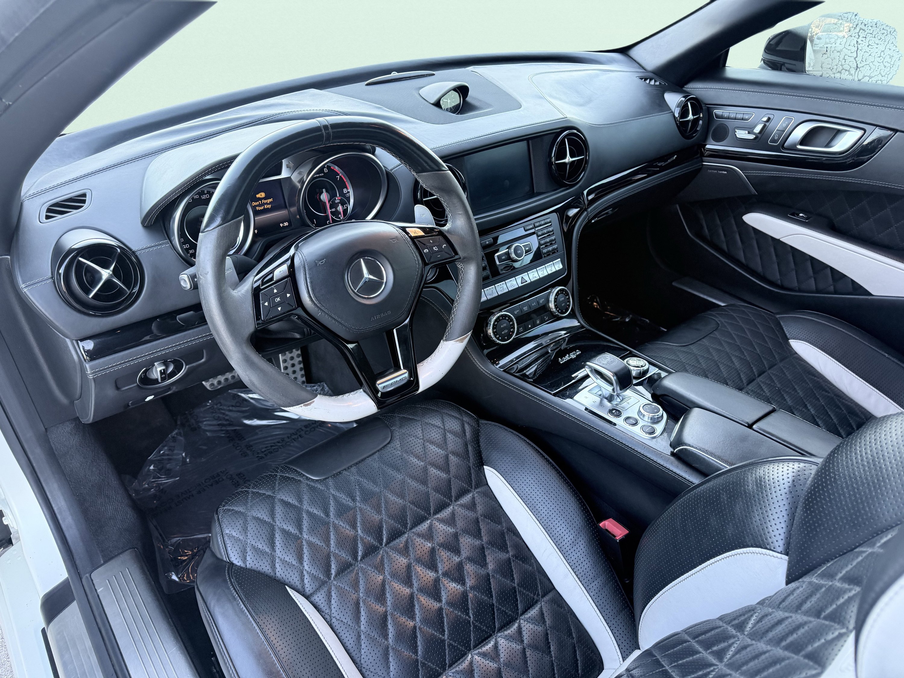 Used 2015 Mercedes-Benz SL 63 AMG image 17