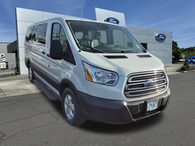 Used 2019 Ford Transit 150 XLT RWD image 5