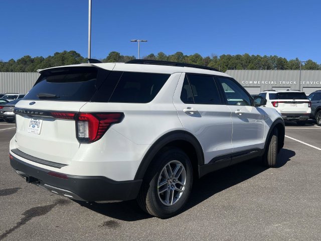 New 2026 Ford Explorer Active w/ Active Comfort Package RWD image 3
