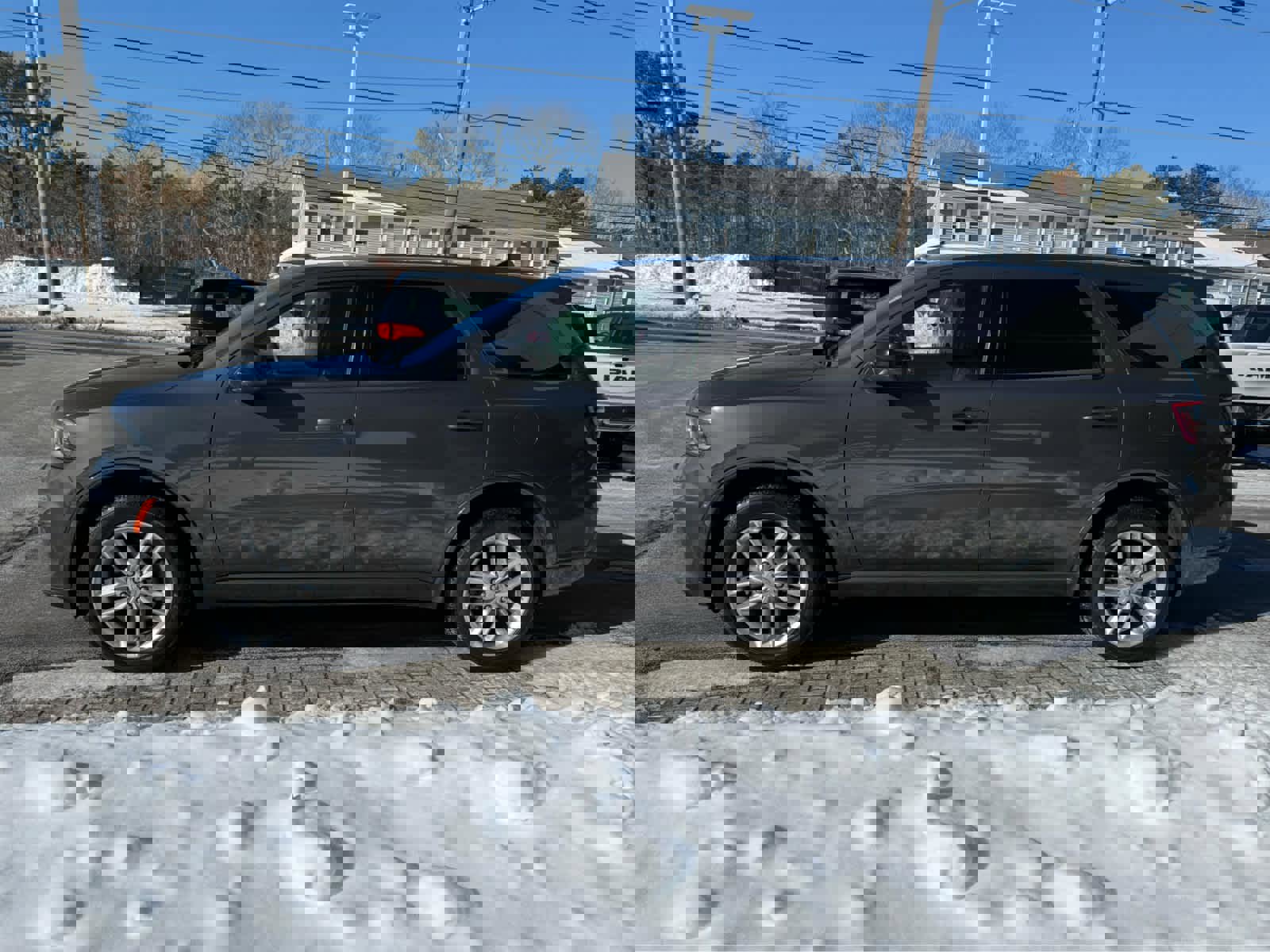 Used 2023 Dodge Durango GT image 4