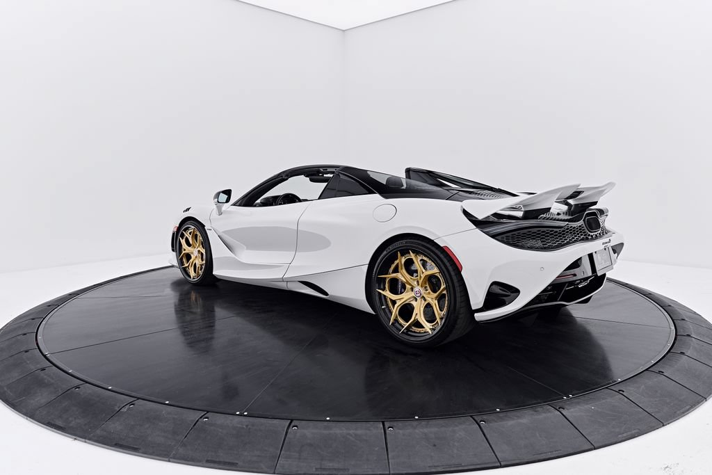 Used 2025 McLaren 750S Spider RWD image 17