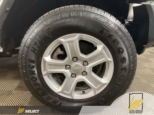 Used 2021 Jeep Wrangler Sport S image 21