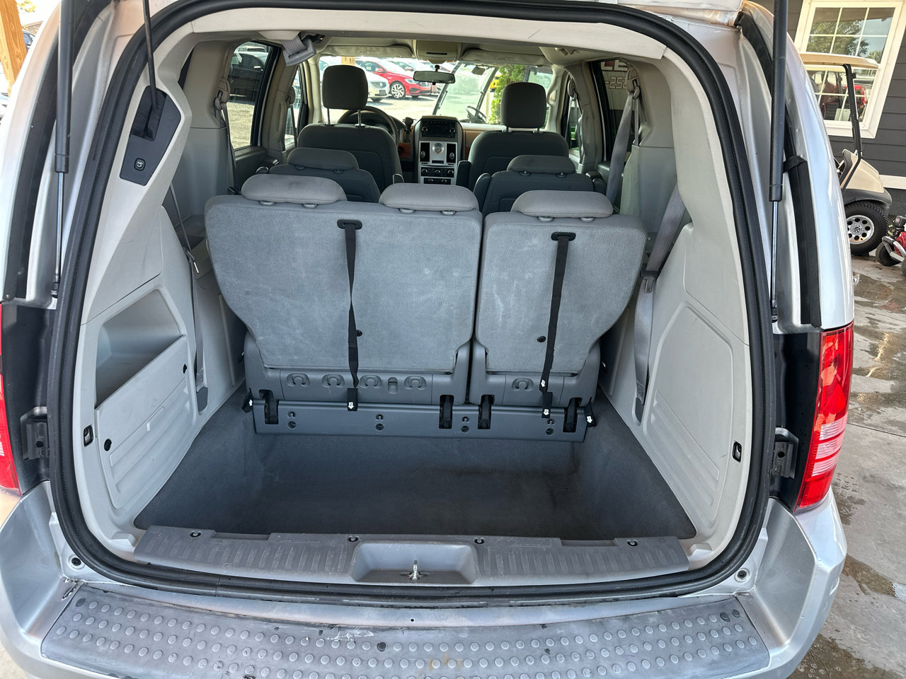 Used 2009 Chrysler Town & Country LX w/ PWR Convenience Group image 34