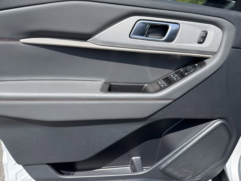 New 2026 Ford Explorer Active image 10