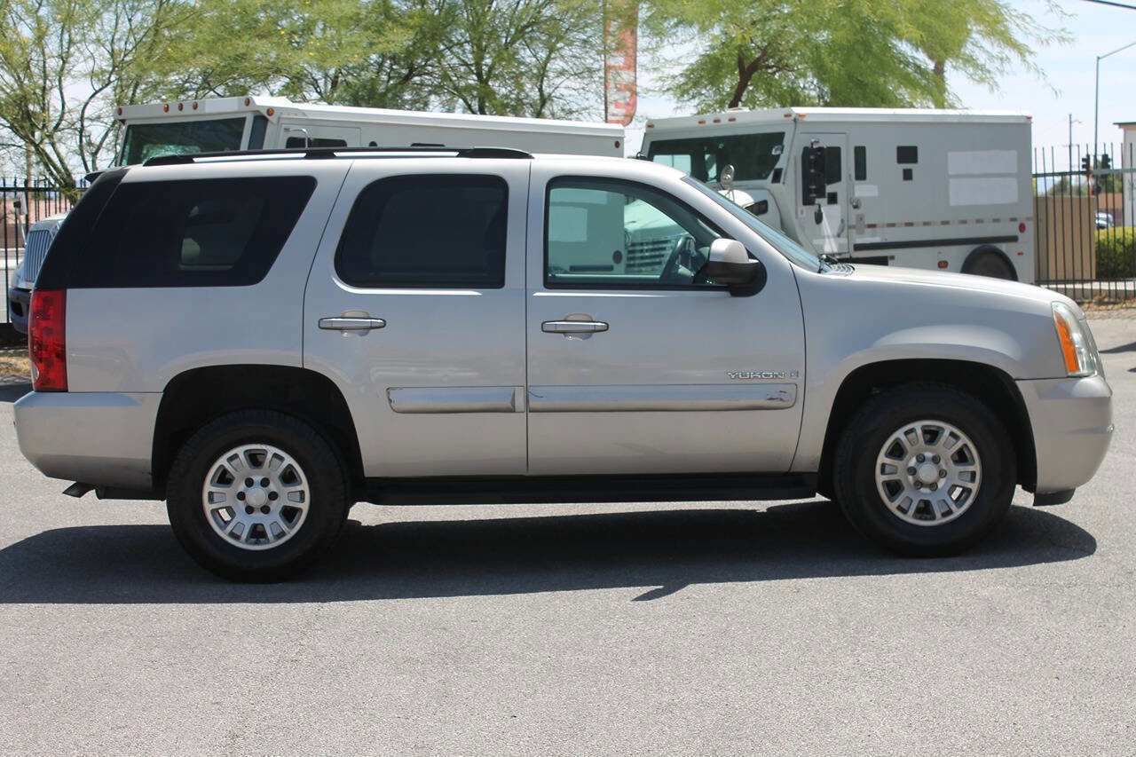 Used 2007 GMC Yukon SLE RWD image 9