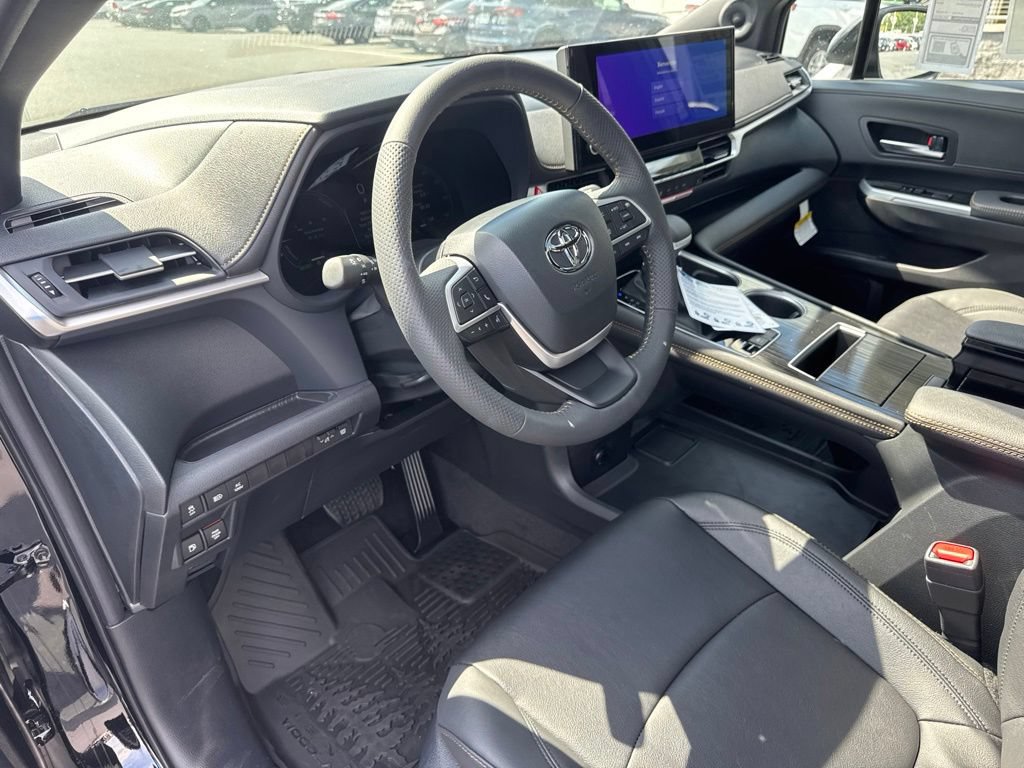 New 2026 Toyota Sienna XLE Woodland Edition AWD/4WD image 10
