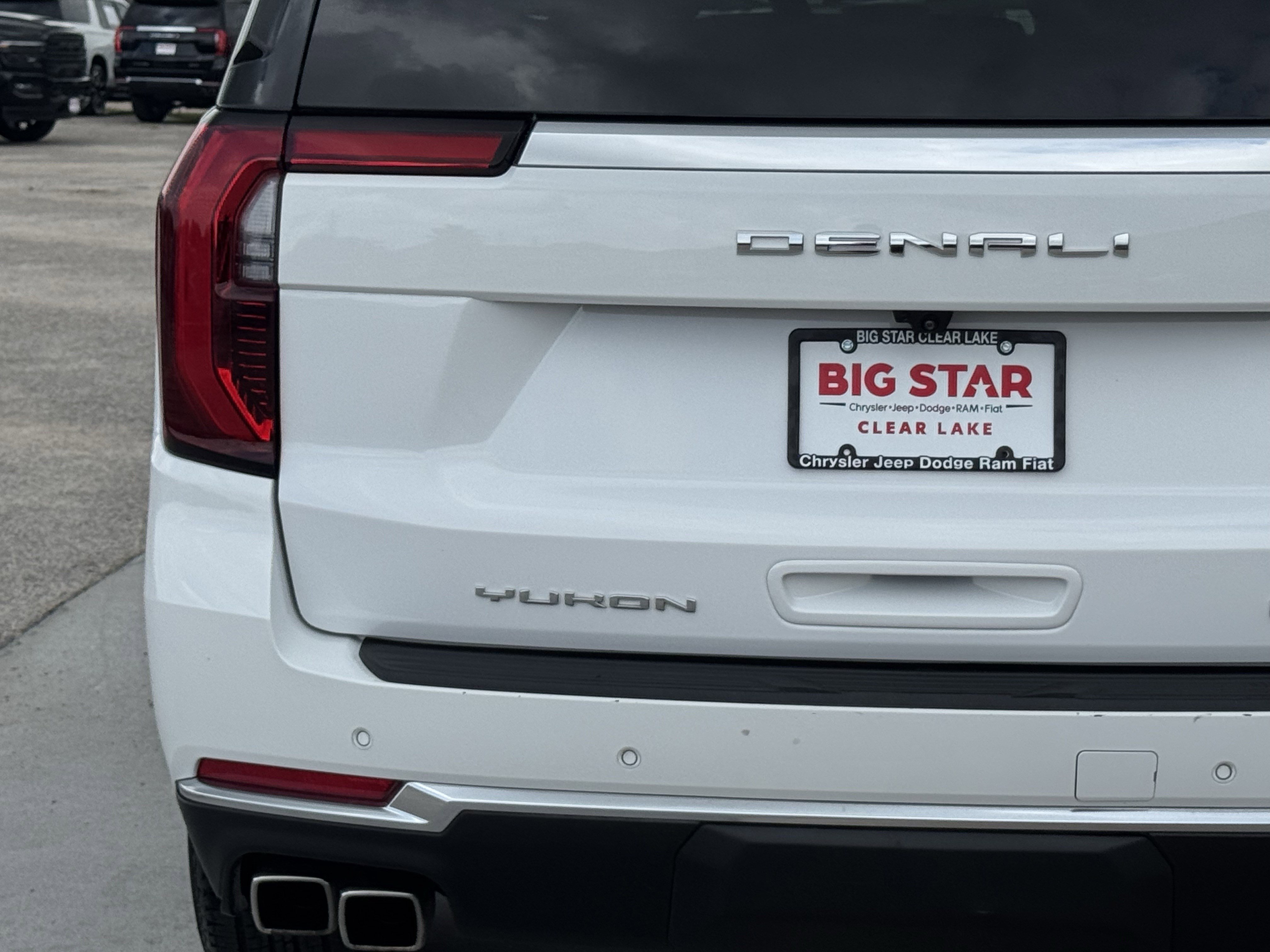 Used 2025 GMC Yukon Denali image 12