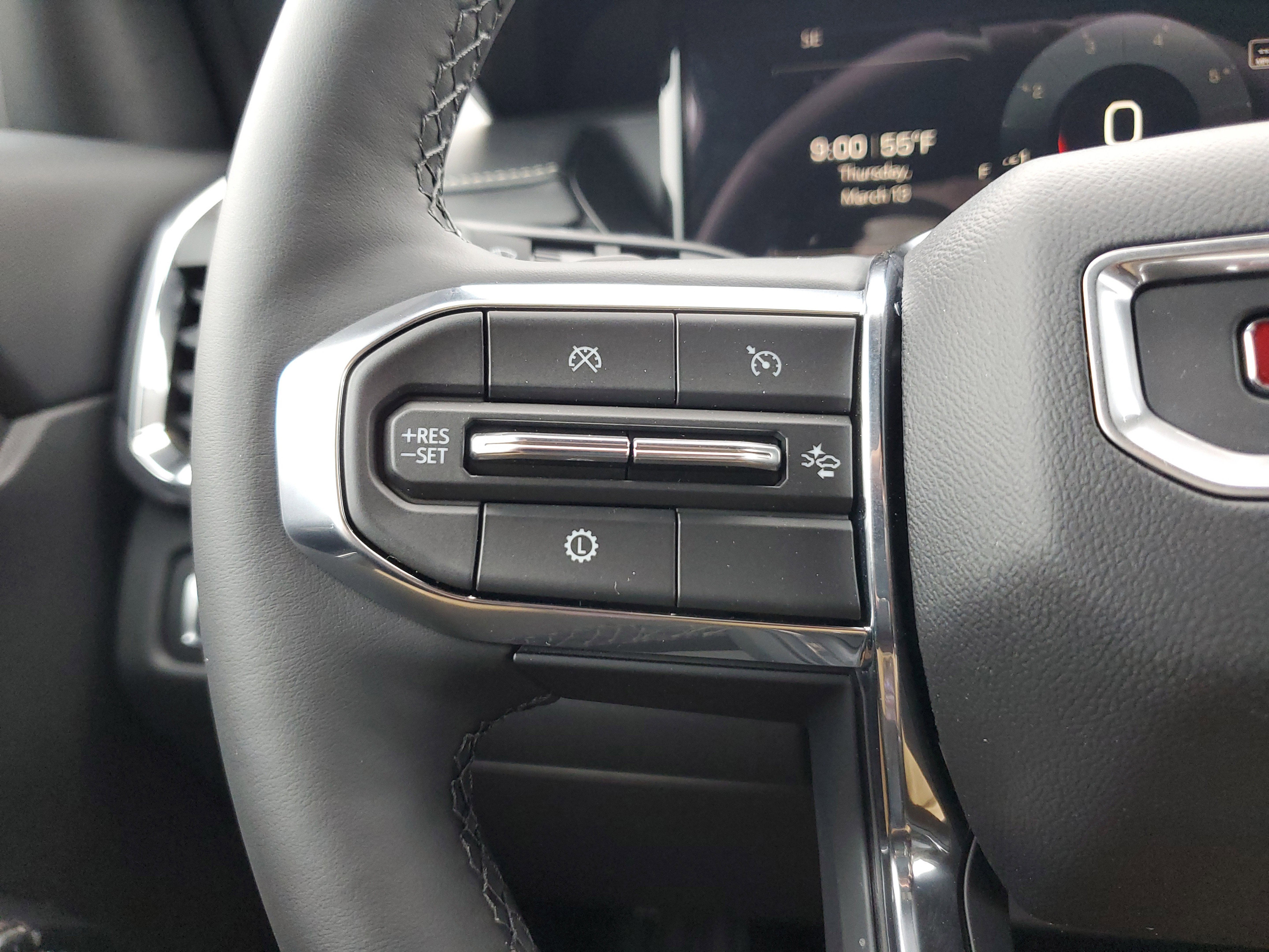 New 2025 GMC Acadia Elevation image 25