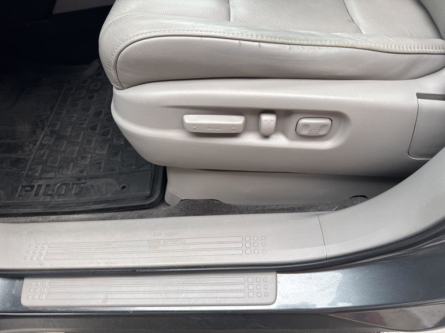 Used 2011 Honda Pilot EX-L image 29