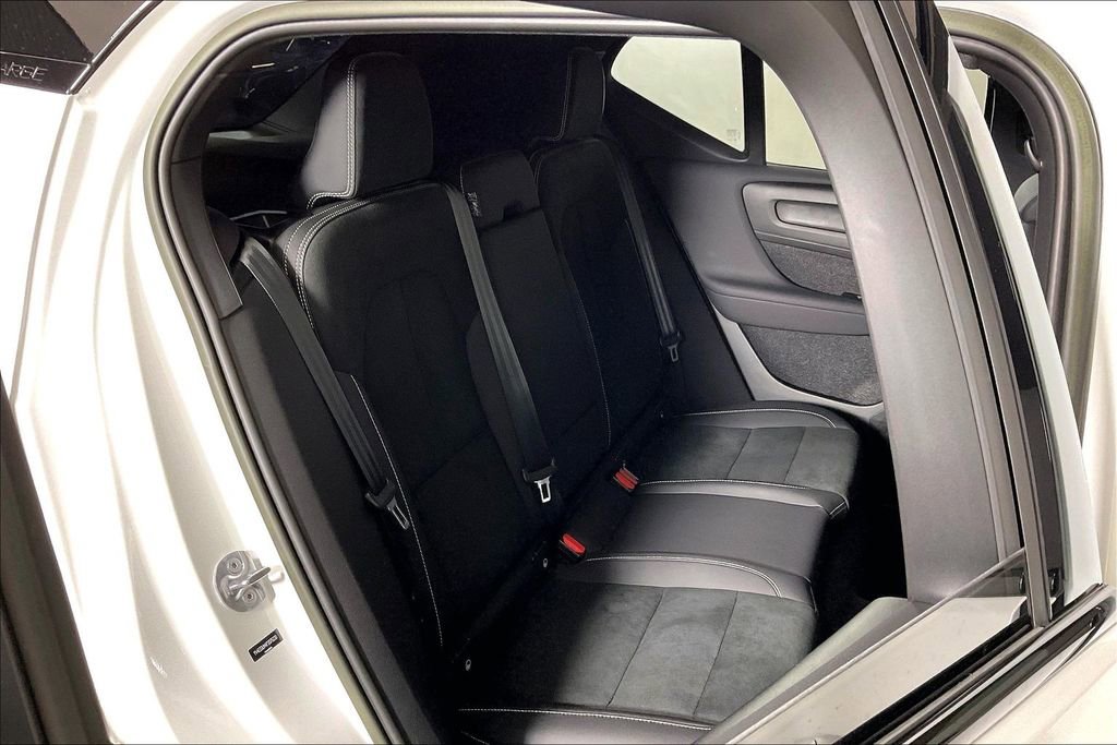 Used 2023 Volvo XC40 Recharge Ultimate w/ Protection Package Premier AWD/4WD image 26