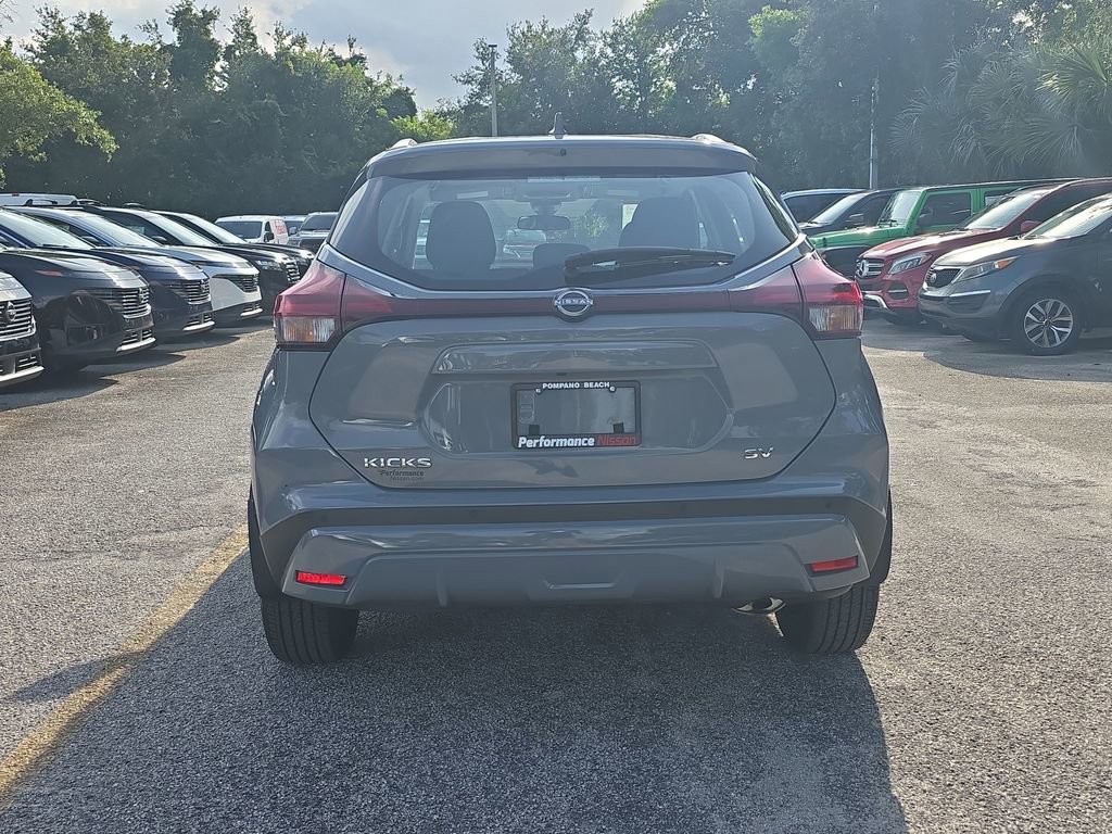 Certified 2023 Nissan Kicks SV FWD image 8
