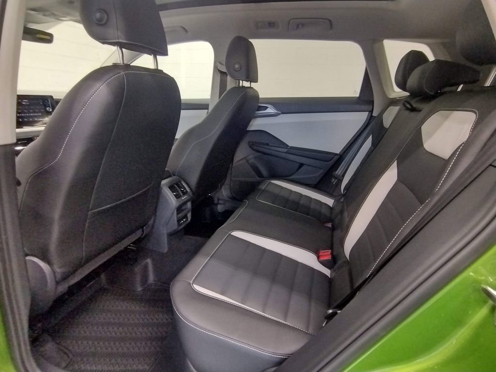 New 2026 Volkswagen Taos SEL AWD/4WD image 23