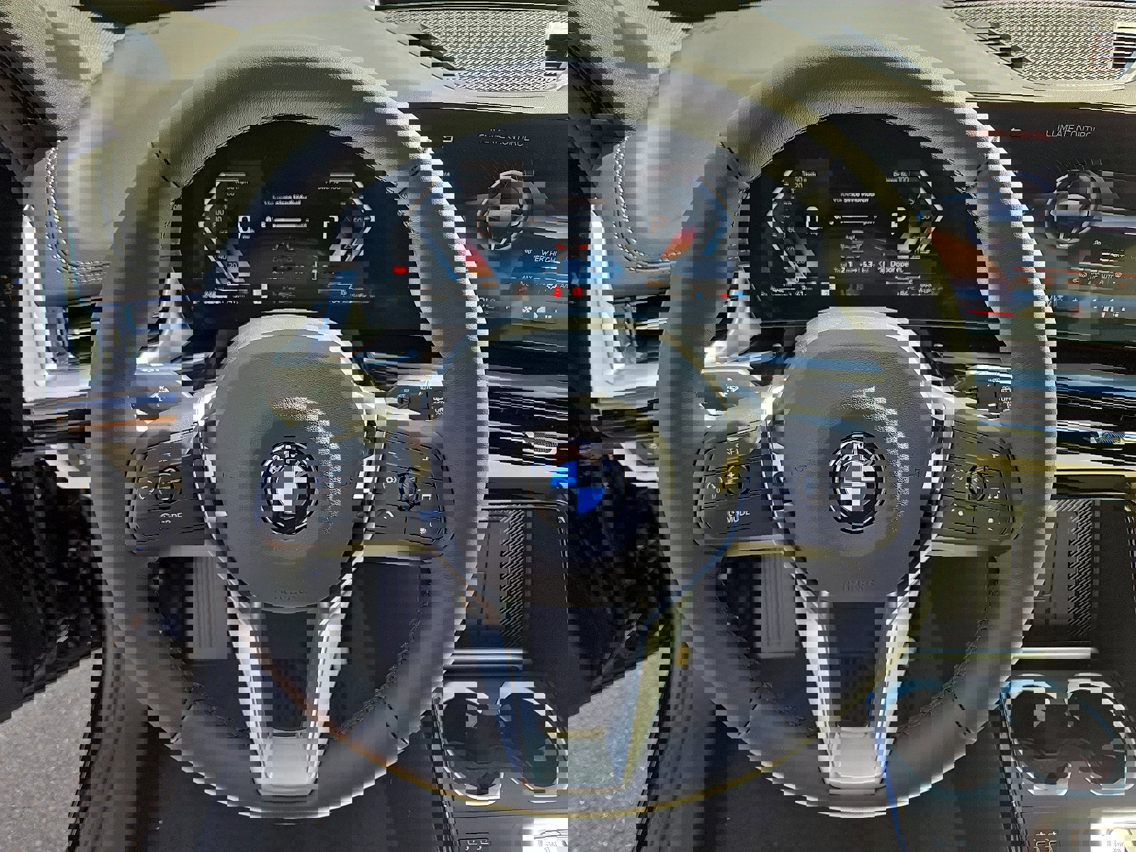 Used 2026 BMW X1 xDrive28i w/ Convenience Package image 8