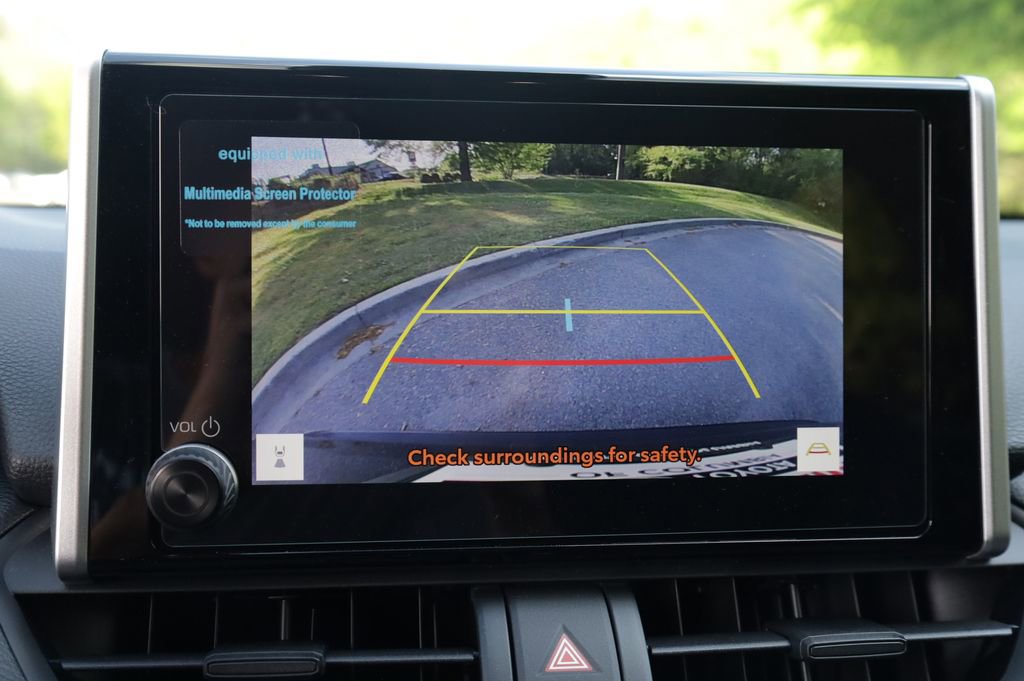 Used 2025 Toyota RAV4 LE image 27