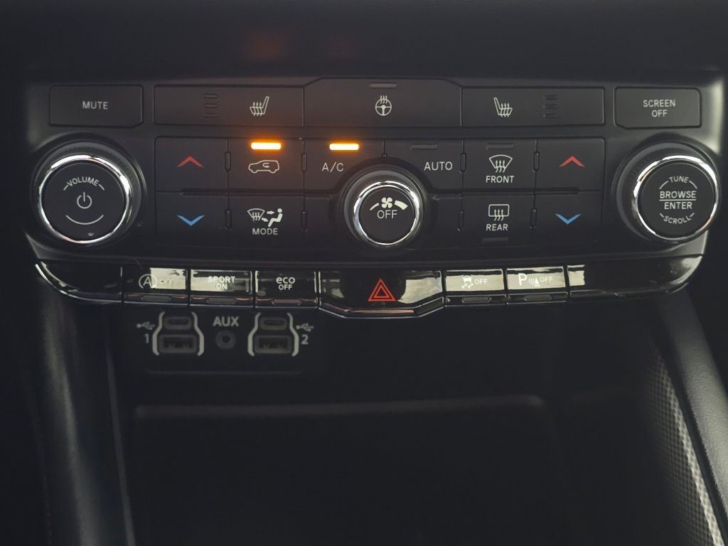 Used 2024 Dodge Durango GT w/ Blacktop Package AWD/4WD image 45
