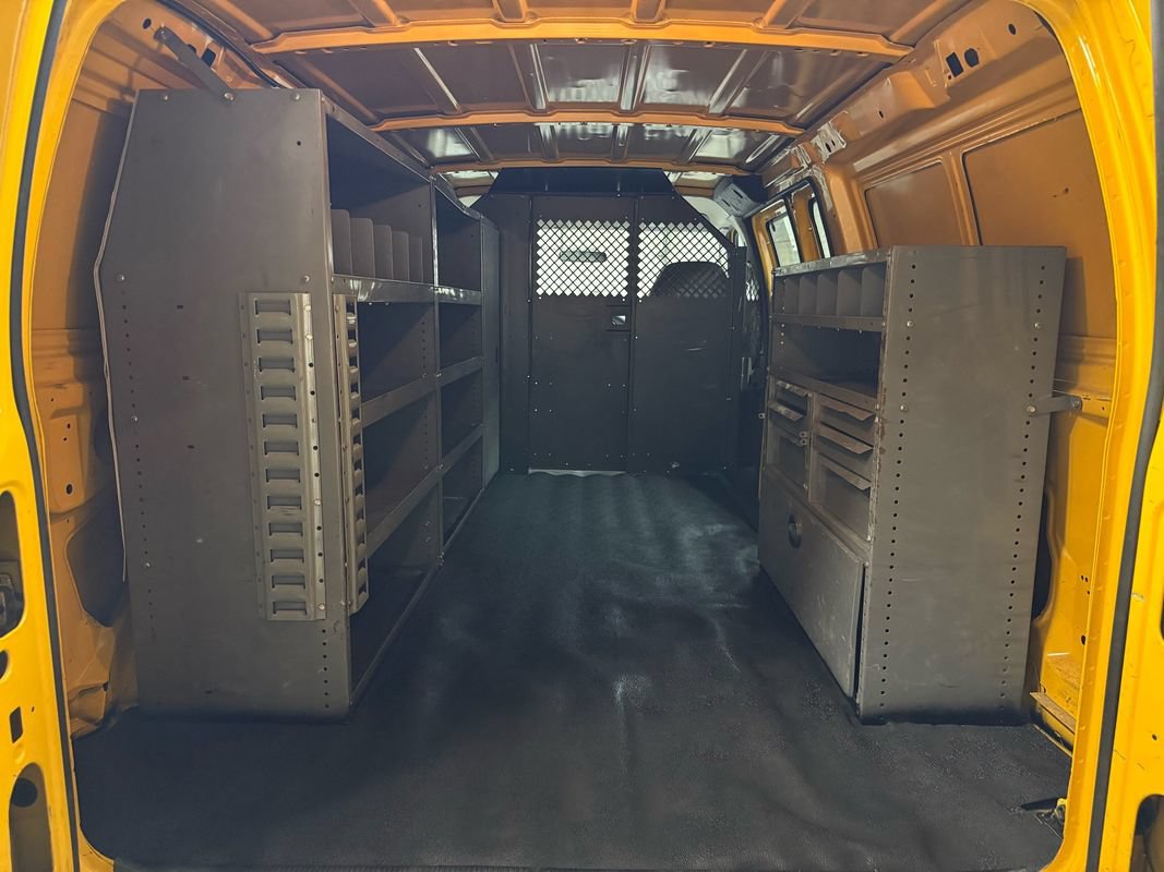 Used 2007 Ford E-350 and Econoline 350 Super Duty RWD image 8