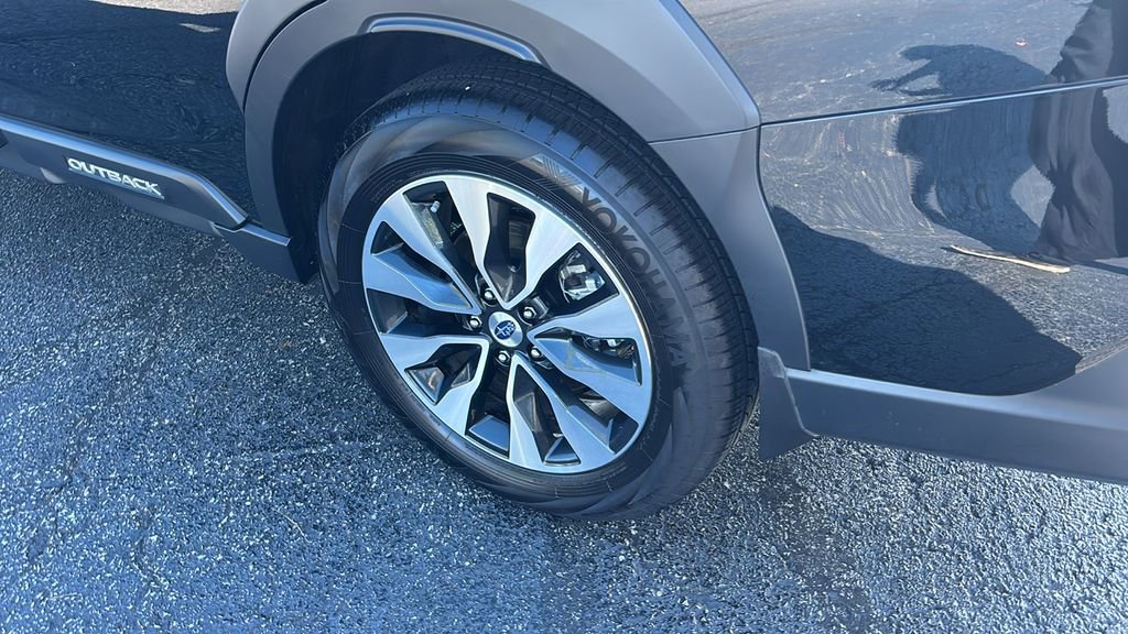 Used 2025 Subaru Outback Touring w/ Popular Package #2 image 9