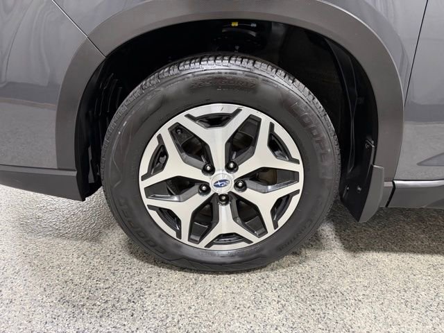 Used 2020 Subaru Forester Premium AWD/4WD image 27