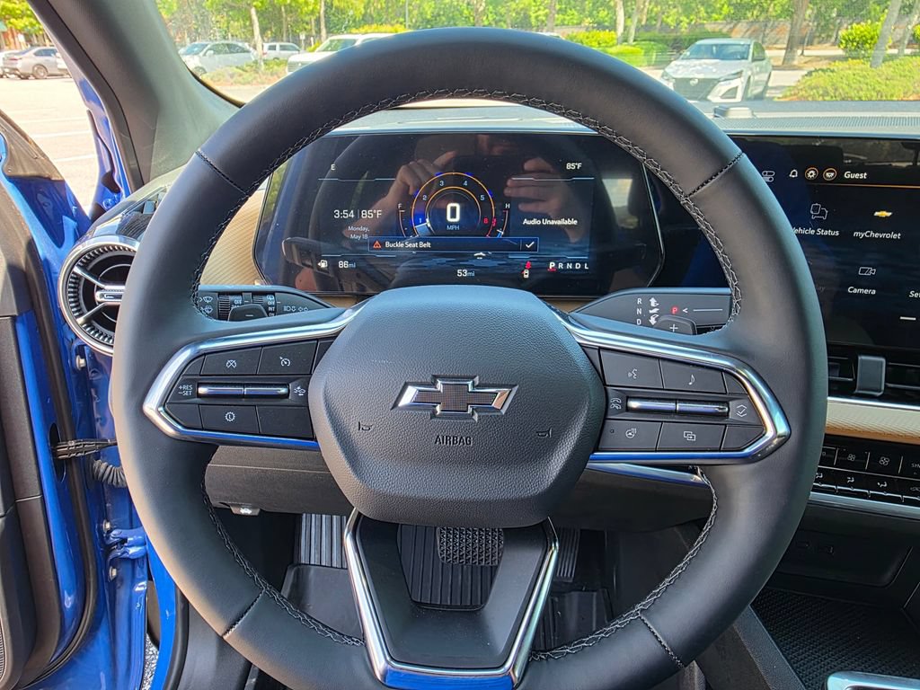 New 2026 Chevrolet Equinox ACTIV FWD image 17