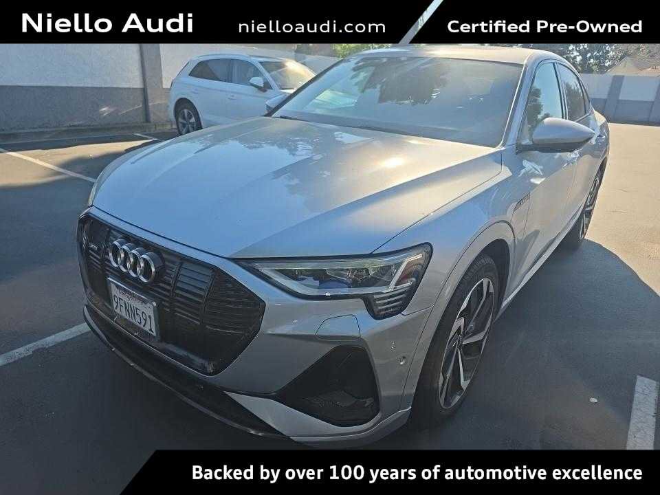 Used 2023 Audi e-tron Premium Plus w/ Premium Plus Package image 1